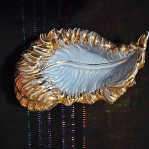 Vintage leaf ashtray